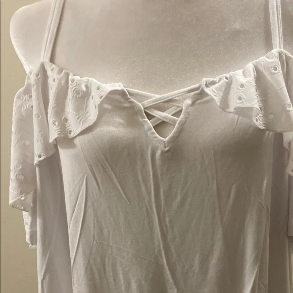 Torrid White Flutter Sleeve Ruffled Blouse - Picture 3 of 7